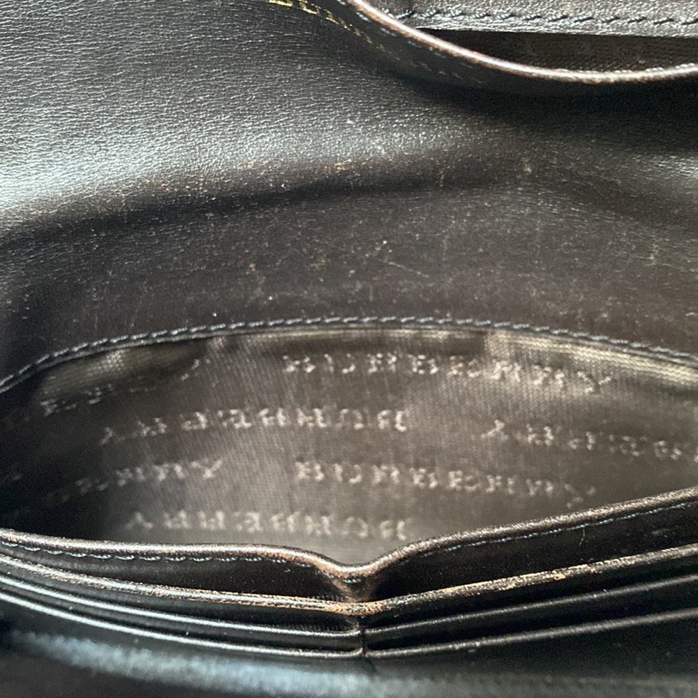 Authentic Burberry Wallet - Picture 4 of 9